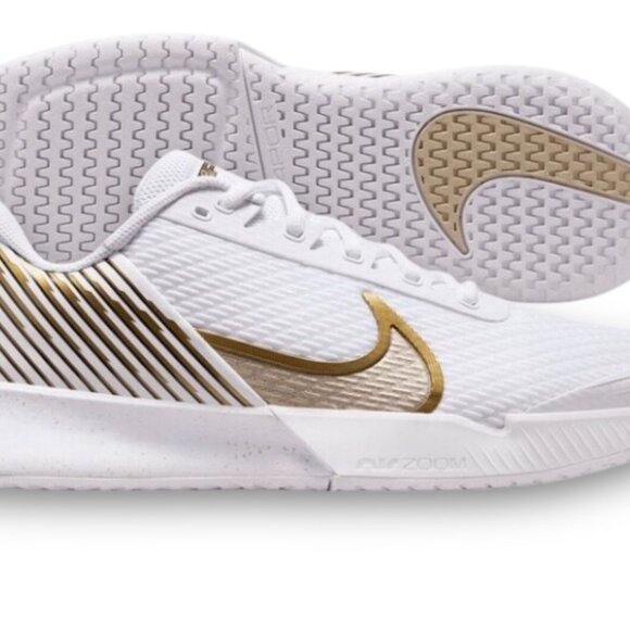 Nike Zoom Vapor Pro 2 HC Wimbledon Mens Tennis Shoes White/Gold HF3632 100 NEW - Picture 1 of 6